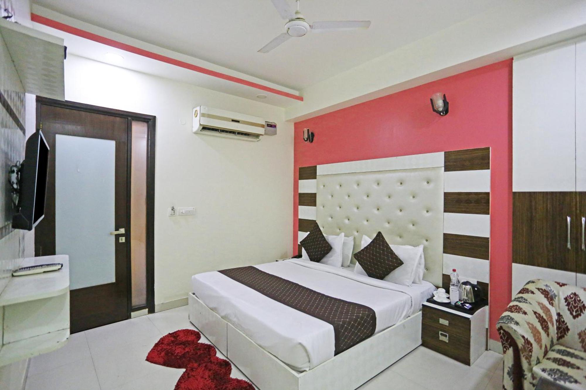Hotel Star Inn-Near Delhi Airport New Delhi Buitenkant foto