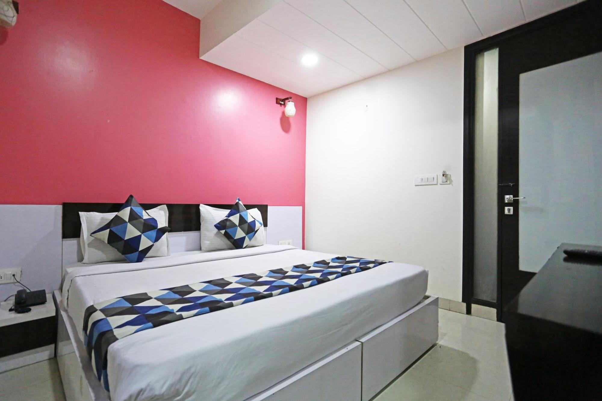 Hotel Star Inn-Near Delhi Airport New Delhi Buitenkant foto