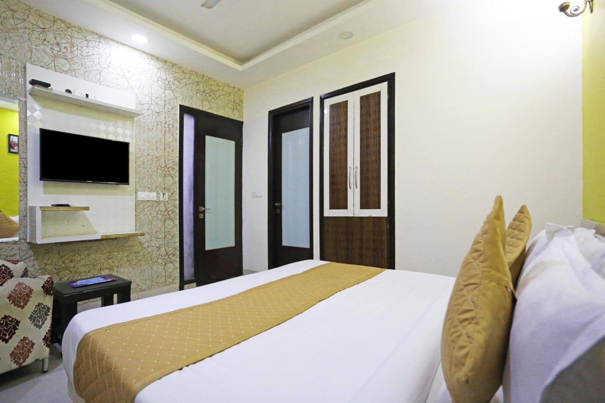 Hotel Star Inn-Near Delhi Airport New Delhi Buitenkant foto