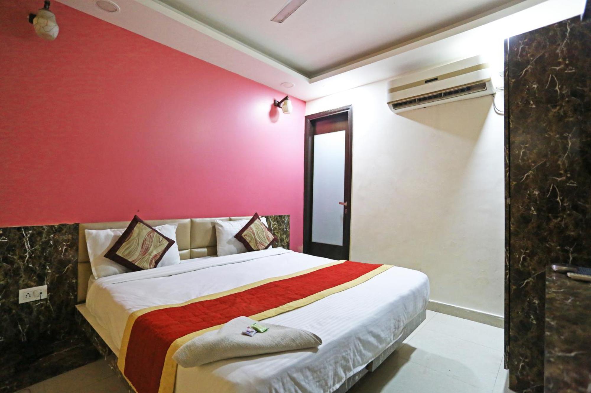 Hotel Star Inn-Near Delhi Airport New Delhi Buitenkant foto