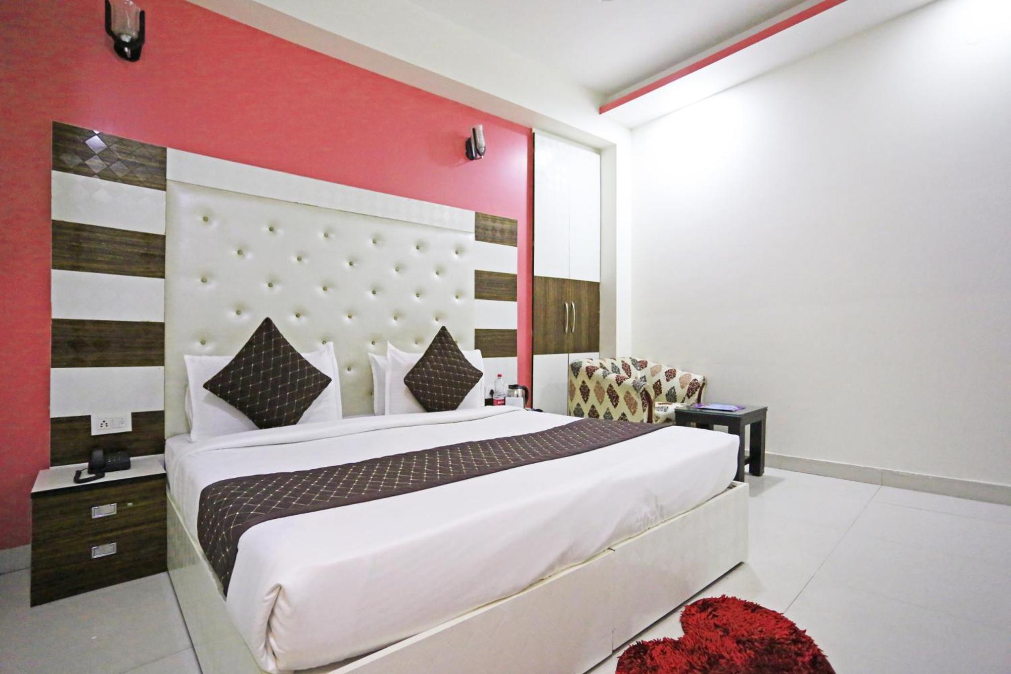 Hotel Star Inn-Near Delhi Airport New Delhi Buitenkant foto