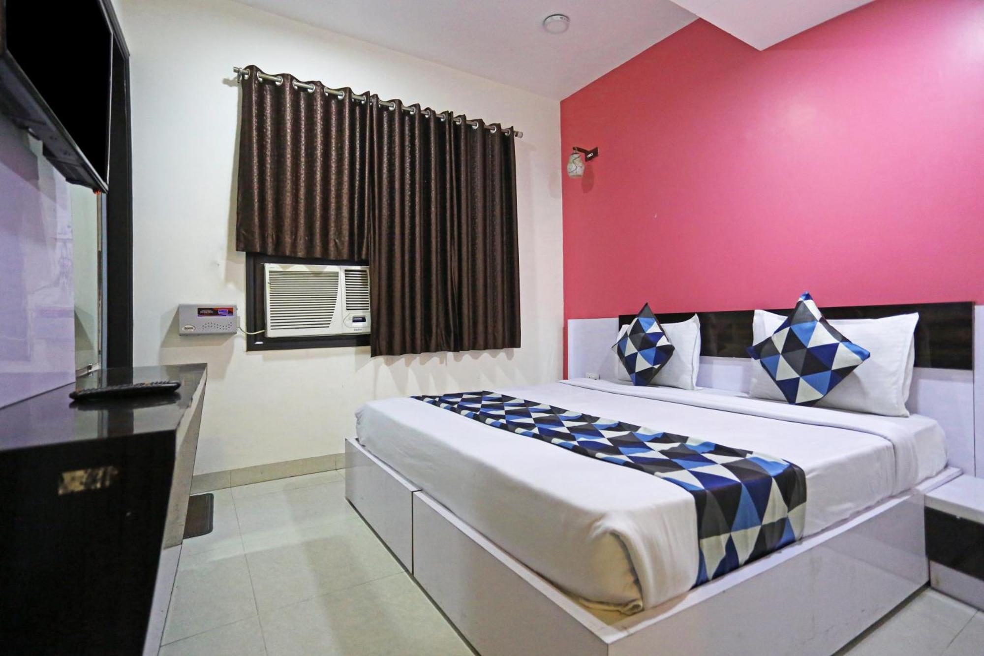 Hotel Star Inn-Near Delhi Airport New Delhi Buitenkant foto