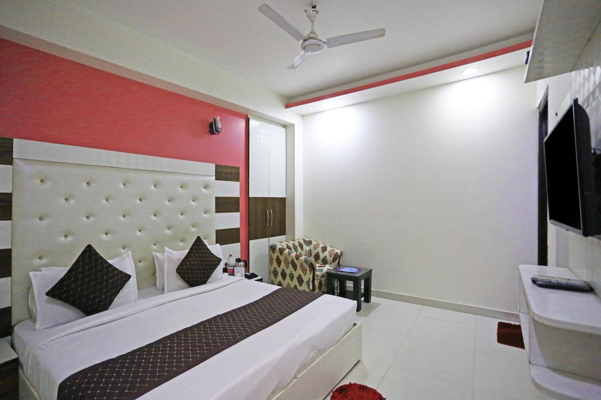 Hotel Star Inn-Near Delhi Airport New Delhi Buitenkant foto